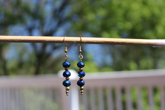 Elegant & Iridescent Blue Rondelle Earrings